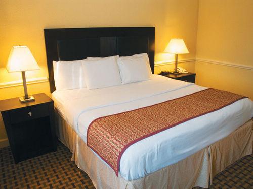 La Quinta By Wyndham Atlanta Airport South College Park
