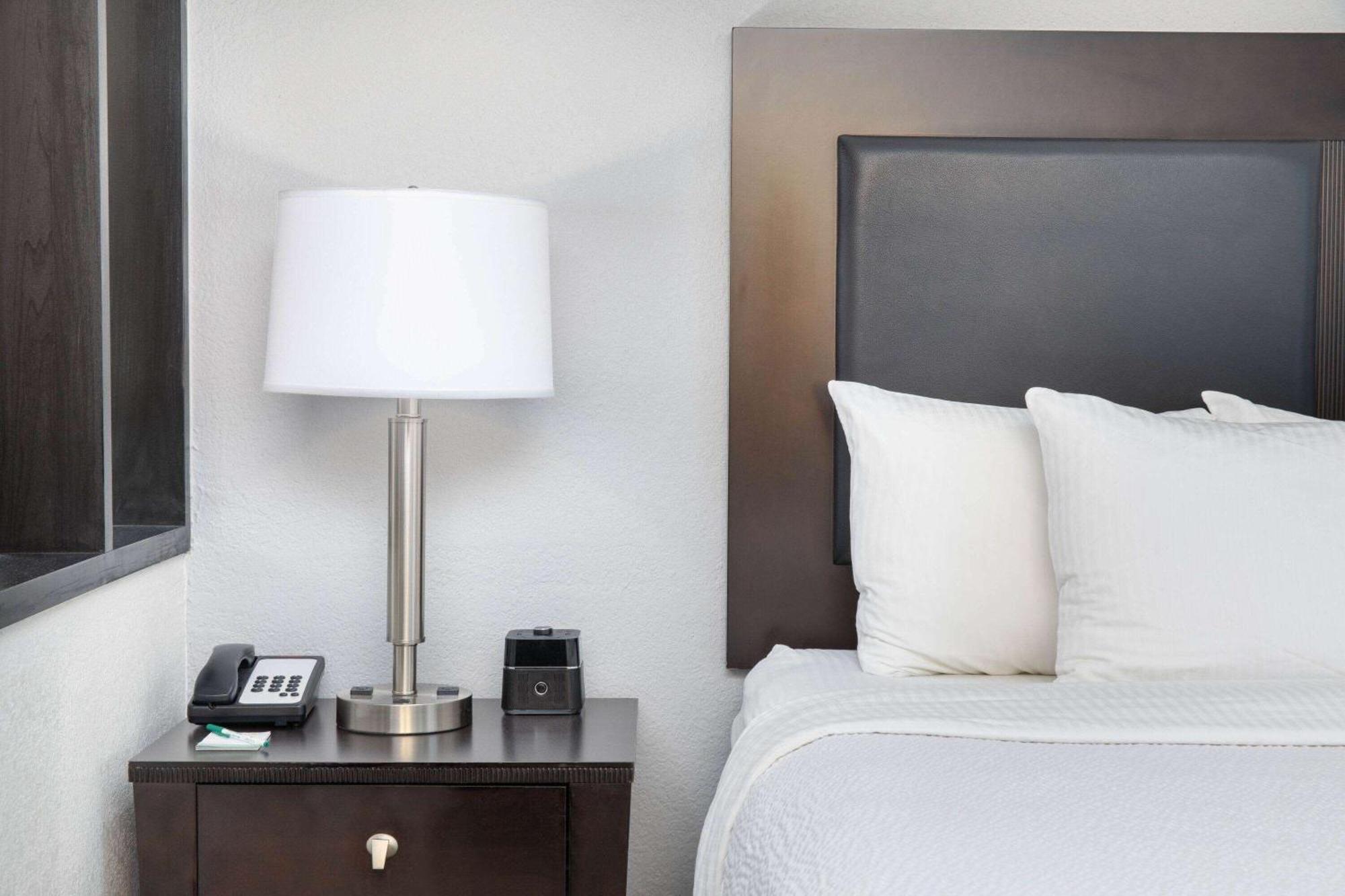 La Quinta By Wyndham Atlanta Airport South