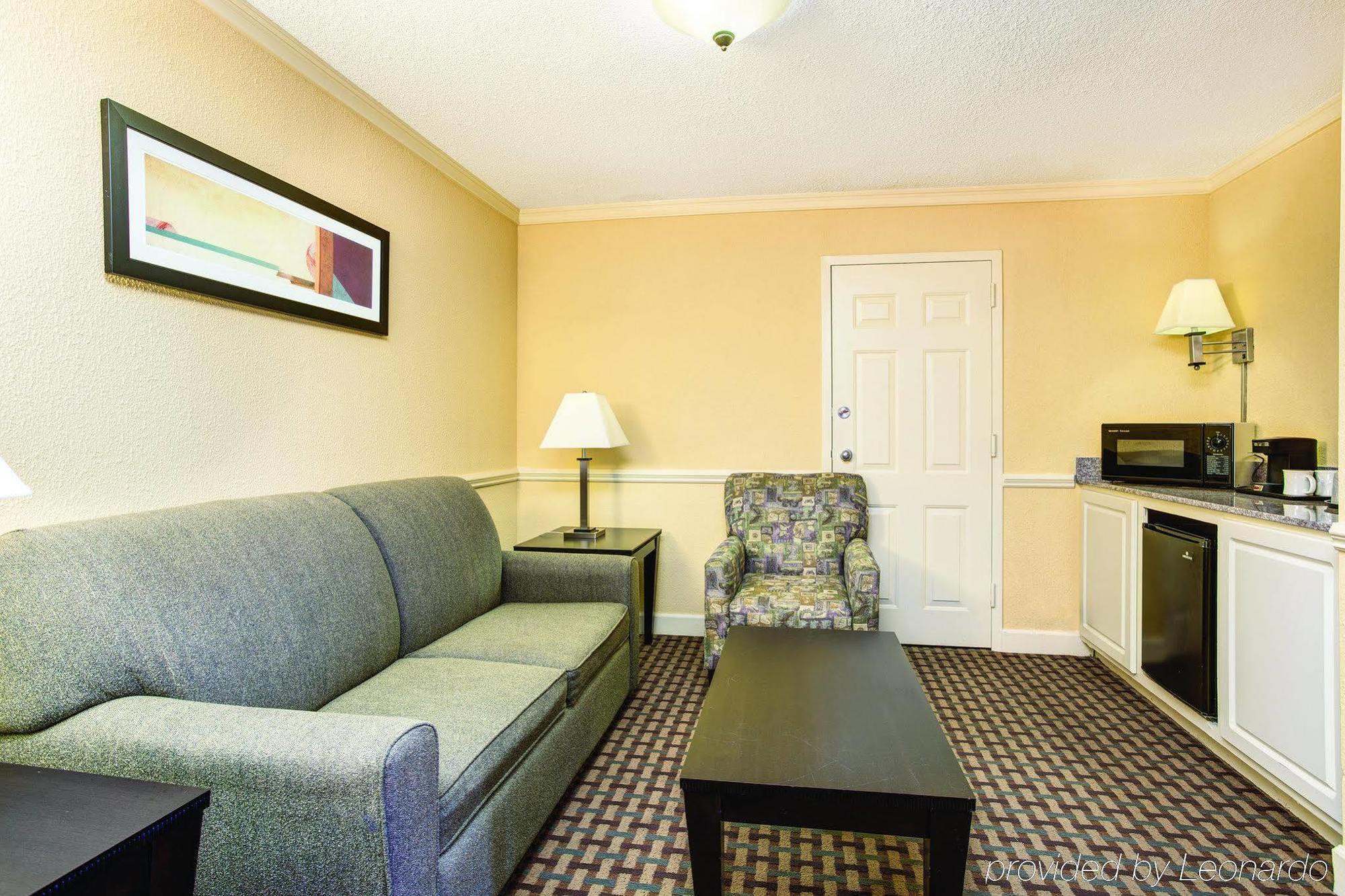La Quinta By Wyndham Atlanta Airport South College Park